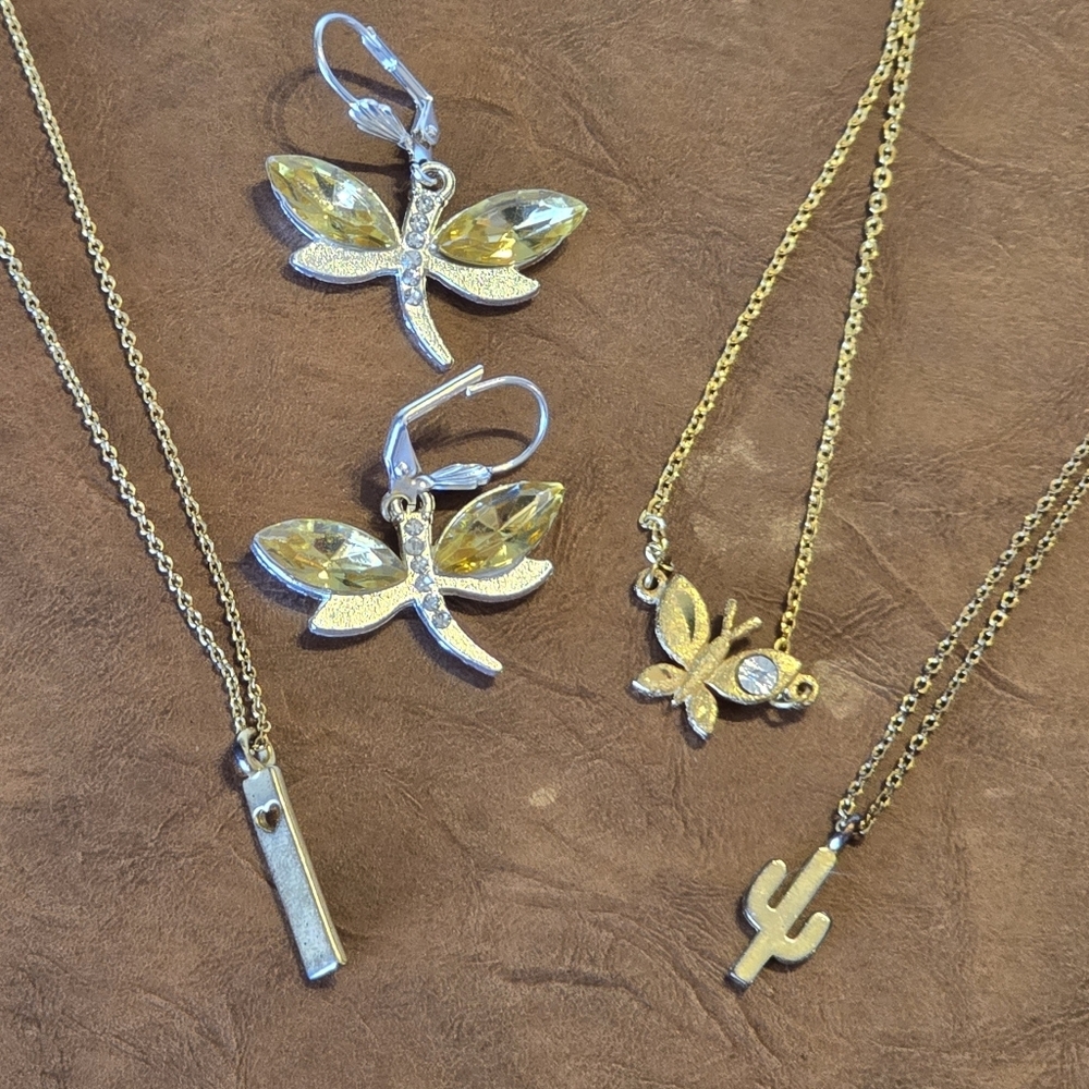 4 Piece Jewelry Bundle